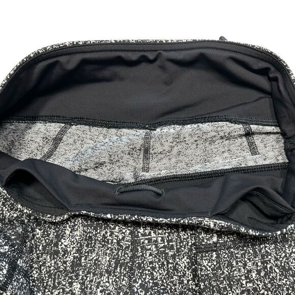 Lululemon Pace Rival Crop 19" Leggings in Suited Jacquard Black White / Black 6 - Picture 4 of 7